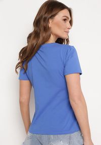 Born2be - Granatowy T-shirt z Bawełny z Krótkim Rękawem i Nadrukiem Tiaressa. Kolor: niebieski. Materiał: bawełna. Długość rękawa: krótki rękaw. Długość: krótkie. Wzór: nadruk. Styl: klasyczny, elegancki #4