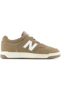 Buty unisex New Balance BB480LDT – brązowe. Okazja: na co dzień. Kolor: brązowy. Materiał: syntetyk, zamsz, dresówka, materiał. Szerokość cholewki: normalna. Sport: turystyka piesza