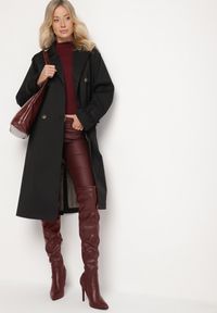 Born2be - Czarny Płaszcz Dwurzędowy Trencz Ozdobiony Paskiem i Pagonami Malwissa. Okazja: na co dzień. Kolor: czarny. Materiał: jeans. Wzór: aplikacja. Sezon: wiosna, jesień. Styl: casual, elegancki #3