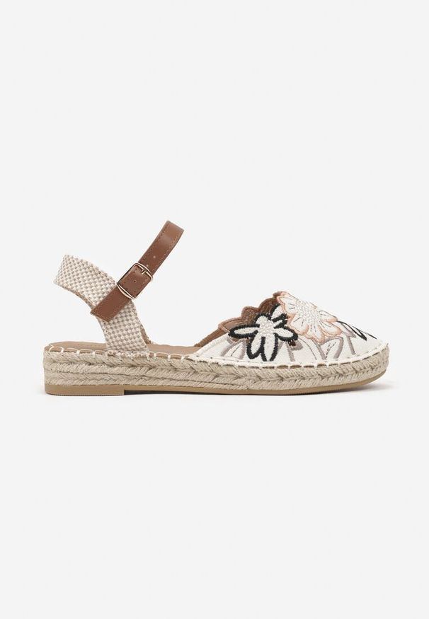 Born2be - Beżowo-Brązowe Sandały Espadryle Zdobione Plecionką i Haftem Leanisra. Okazja: na co dzień. Zapięcie: pasek. Kolor: beżowy. Wzór: aplikacja, haft. Sezon: lato. Obcas: na płaskiej podeszwie. Styl: elegancki, casual