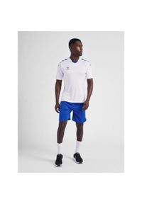 Koszulka piłkarska z krótkim rękawem męska Hummel Core XK Poly Jersey S/S. Kolor: biały, wielokolorowy, niebieski. Materiał: jersey. Długość rękawa: krótki rękaw. Długość: krótkie. Sport: piłka nożna
