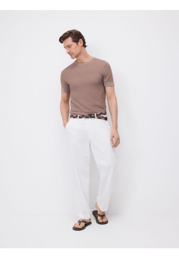 Reserved - Sweter z krótkim rękawem - beżowy. Kolor: beżowy. Materiał: dzianina, bawełna, jedwab, len. Długość rękawa: krótki rękaw. Długość: krótkie