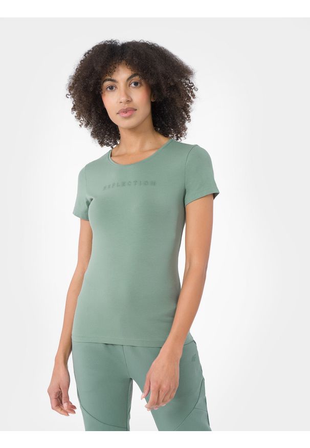 4f - T-shirt regular z nadrukiem damski. Kolor: zielony. Materiał: bawełna, dzianina. Wzór: nadruk