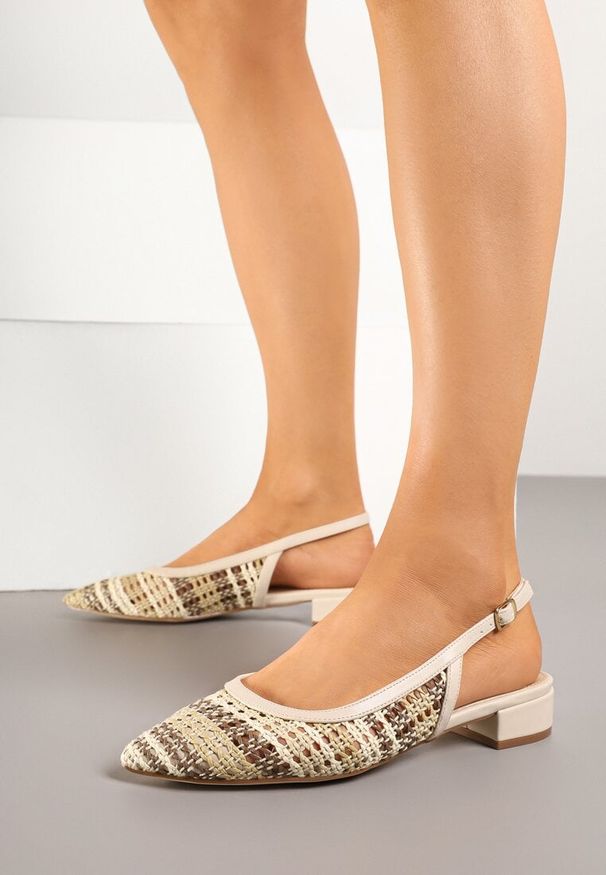 Renee - Beżowe Szydełkowe Sandały Slingback Odirissea. Zapięcie: sprzączka. Kolor: beżowy. Sezon: lato. Obcas: na szpilce. Styl: elegancki