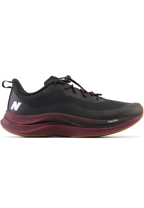 Buty męskie New Balance FuelCell Propel v4 Permafrost MFCPWBK – czarne. Okazja: na co dzień. Kolor: czarny. Materiał: poliester, guma, tkanina, materiał, syntetyk. Szerokość cholewki: normalna. Sport: bieganie, fitness