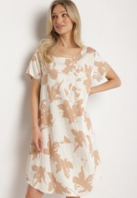 Born2be - Ciemnobeżowa Wiskozowa Sukienka w Kwiatowy Wzór Emitine. Okazja: na co dzień. Kolor: beżowy. Materiał: wiskoza. Wzór: kwiaty. Typ sukienki: proste. Styl: casual, klasyczny #1