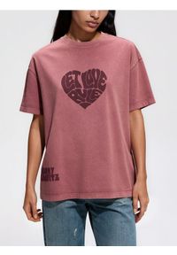 Reserved - T-shirt Lenny Kravitz - brudny róż. Kolor: różowy. Materiał: bawełna, dzianina #1