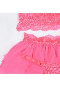 Intica - Komplet bielizny z falbanką i koronką dla kobiet Leontine. Kolor: biały. Materiał: koronka. Wzór: koronka #11