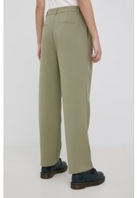 only - Only spodnie damskie kolor zielony proste high waist. Okazja: na co dzień. Stan: podwyższony. Kolor: zielony. Materiał: tkanina, poliester. Styl: casual #4