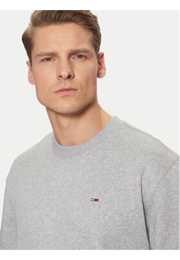 Tommy Jeans Bluza DM0DM20741 Szary Regular Fit. Kolor: szary. Materiał: bawełna
