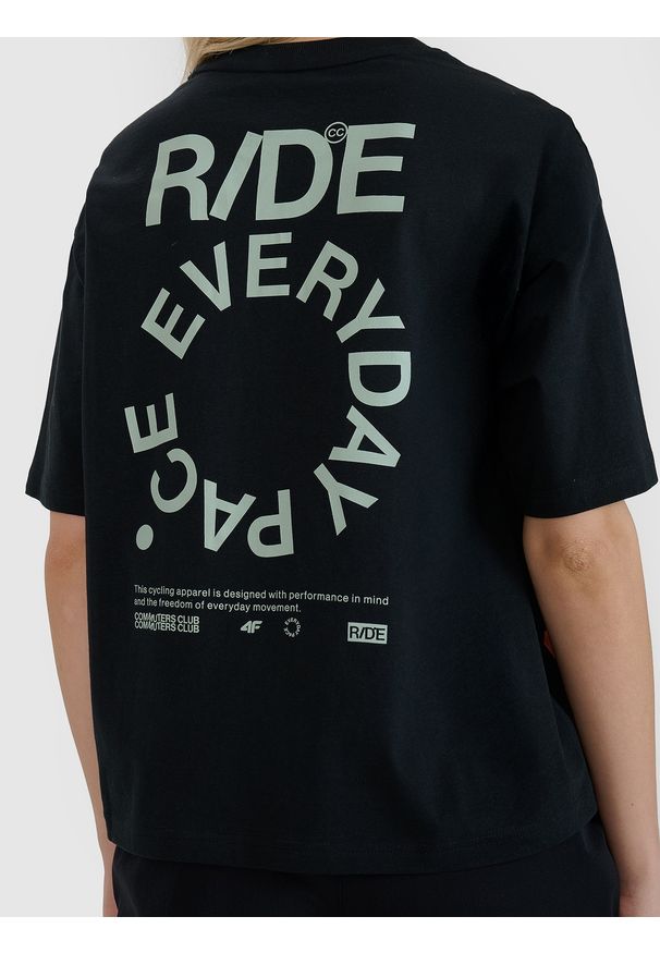 4f - 4F T-shirt oversize z nadrukiem damski - czarny XS. Okazja: na co dzień. Kolor: czarny. Materiał: jersey, dzianina, bawełna. Długość rękawa: krótki rękaw. Długość: krótkie. Wzór: nadruk. Styl: casual, sportowy, klasyczny