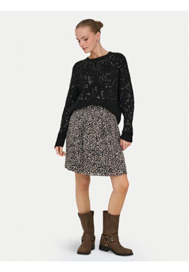 only - ONLY Sweter Alta 15353230 Czarny Regular Fit. Kolor: czarny. Materiał: syntetyk