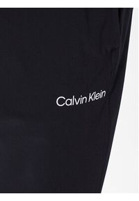 Calvin Klein Performance Spodnie dresowe 00GMS3P600 Czarny Regular Fit. Kolor: czarny. Materiał: syntetyk