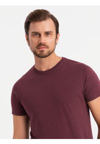 Ombre Clothing - Zestaw bawełnianych t-shirtów męskich BASIC z okrągłym dekoltem – czarny/biały/bordowy V6. Okazja: na co dzień. Kolor: czerwony. Materiał: bawełna. Styl: klasyczny, casual #2