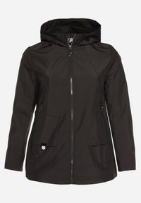 Born2be - Czarna Kurtka Wiatrówka z Nieodpinanym Kapturem i Ściągaczami Mevaria. Okazja: na spacer, na co dzień. Typ kołnierza: kaptur. Kolekcja: plus size. Kolor: czarny. Materiał: tkanina, jeans. Styl: casual #2