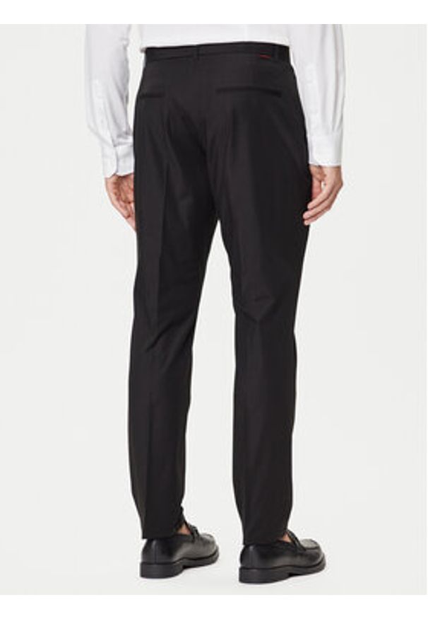 Guess Spodnie materiałowe M4YB01 WG9Z2 Czarny Regular Fit. Kolor: czarny. Materiał: bawełna