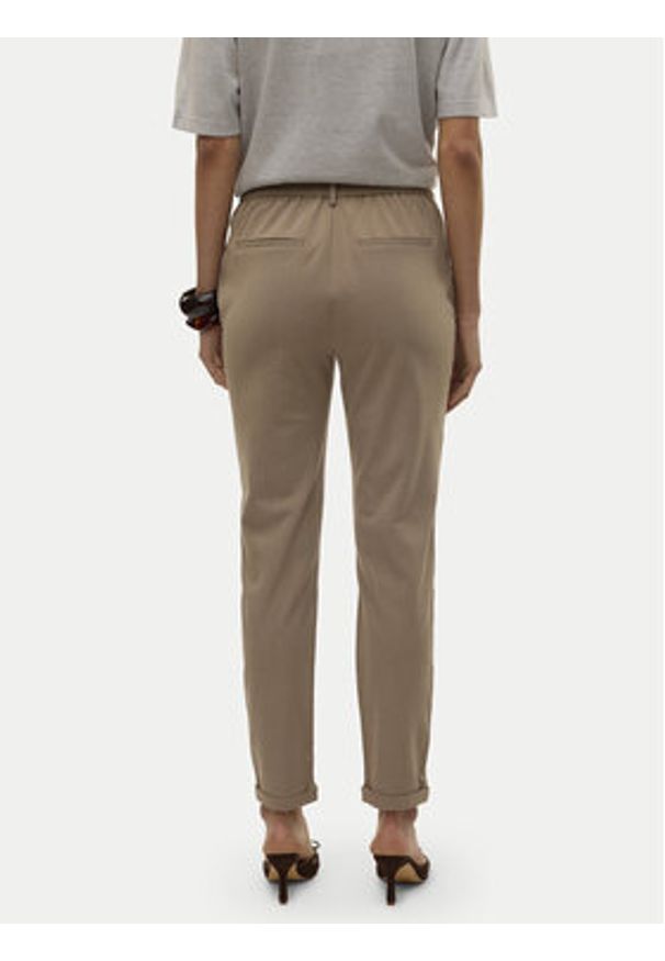 Vero Moda Chinosy Maya 10320549 Beżowy Regular Fit. Kolor: beżowy. Materiał: syntetyk