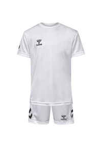 Dziecięcy zestaw koszulka + spodenki Hummel Logo. Okazja: na co dzień. Kolor: biały. Materiał: dresówka. Styl: casual, młodzieżowy, sportowy #1