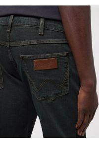Wrangler - MĘSKIE SPODNIE WRANGLER LOOSE BOOT NIGHTFALL 112371281 #8