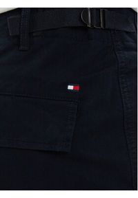 TOMMY HILFIGER - Tommy Hilfiger Szorty materiałowe Twill Cargo MW0MW42350 Granatowy Relaxed Fit. Kolor: niebieski. Materiał: bawełna #3