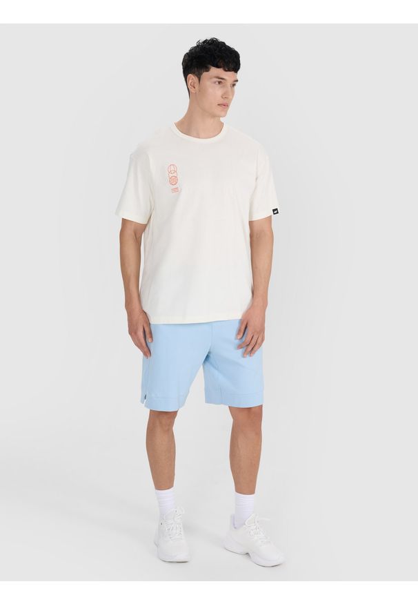 4f - 4F T-shirt oversize z nadrukiem męski - biały L. Okazja: na co dzień. Kolor: biały. Materiał: dzianina, materiał, bawełna, jersey. Wzór: nadruk. Styl: klasyczny, elegancki, sportowy, casual