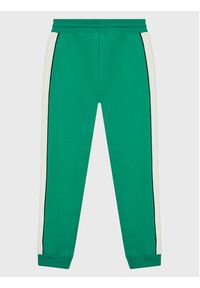 Guess Spodnie dresowe L2BQ19 KBGQ2 Zielony Regular Fit. Kolor: zielony. Materiał: bawełna, syntetyk