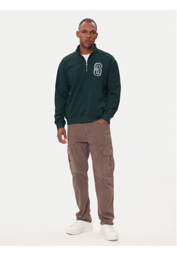 Guess Bluza M5BQ18 K0552 Zielony Regular Fit. Kolor: zielony. Materiał: syntetyk