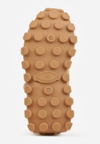 Renee - Ciemnobeżowe Sneakersy na Platformie Ozdobionej Tłoczeniem Zerla. Okazja: na co dzień. Kolor: beżowy. Materiał: jeans. Wzór: aplikacja. Obcas: na platformie #9