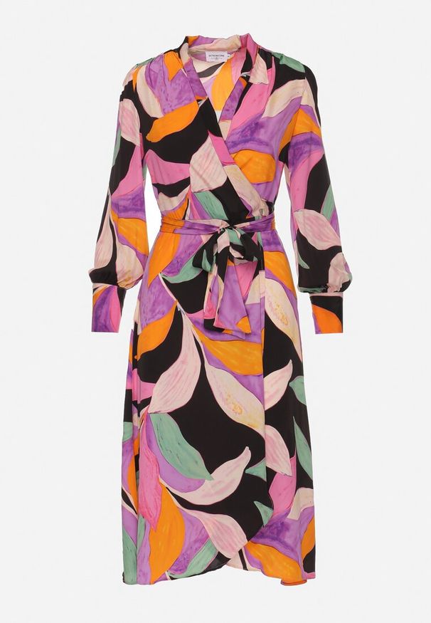 Born2be - Czarno-Różowa Kopertowa Sukienka Midi z Abstrakcyjnym Wzorem i Paskiem w Talii Norahia. Okazja: na co dzień. Kolor: czarny. Wzór: nadruk. Typ sukienki: kopertowe. Styl: casual, elegancki. Długość: midi