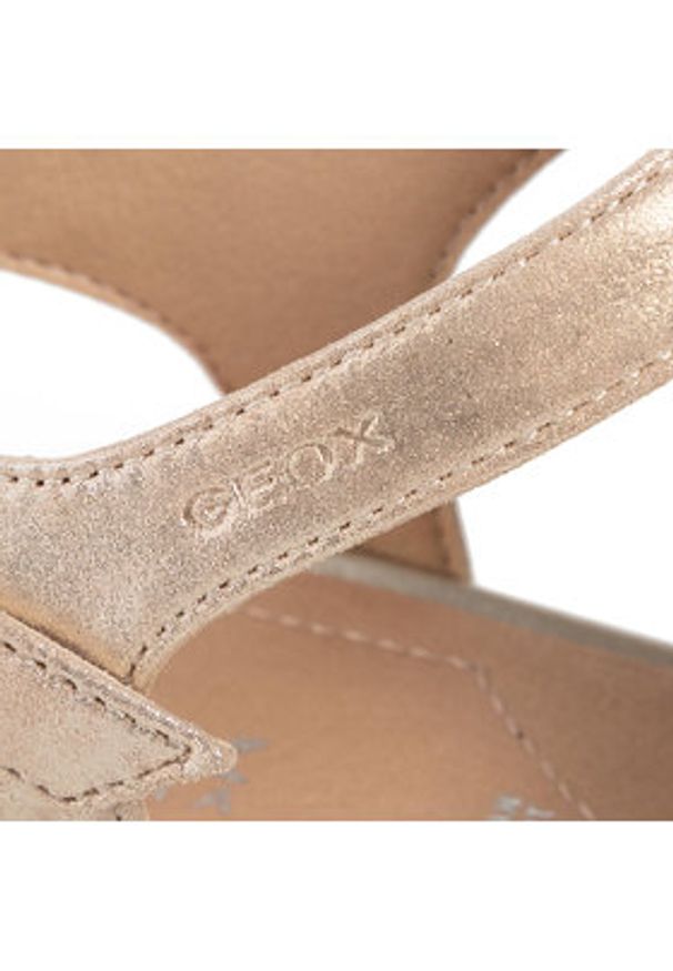 Geox Sandały D Sand.Vega A D72R6A 000MA C5004 Beżowy. Kolor: beżowy. Materiał: zamsz, skóra