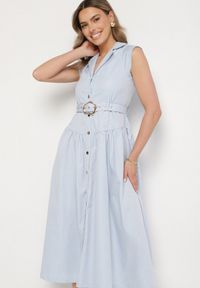 Born2be - Niebieska Sukienka Koszulowa Ozdobiona Paskiem Devikka. Okazja: na co dzień. Kolor: niebieski. Materiał: skóra. Wzór: aplikacja. Typ sukienki: koszulowe. Styl: klasyczny, casual, elegancki #7
