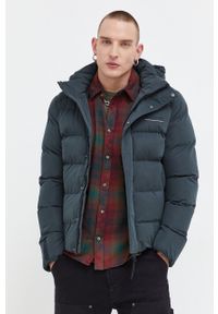 Superdry kurtka męska kolor zielony zimowa. Kolor: zielony. Materiał: włókno, materiał. Sezon: zima #1