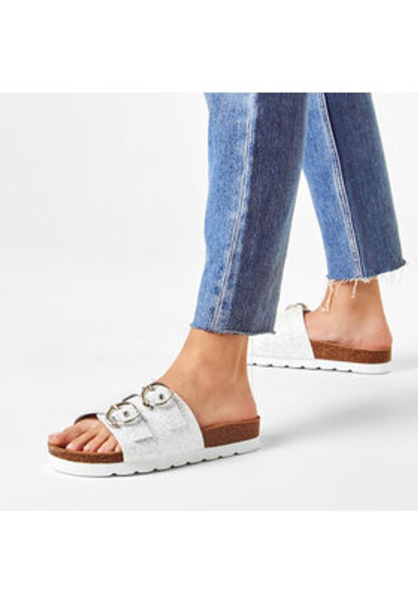 Sergio Bardi Klapki SB-73-09-001047 Srebrny. Kolor: srebrny. Materiał: syntetyk