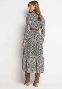 Born2be - Biało-Czarna Sukienka Rozkloszowana w Kwiaty z Paskiem Khito. Okazja: na co dzień. Typ kołnierza: dekolt w serek. Kolor: czarny. Długość rękawa: długi rękaw. Wzór: kwiaty. Styl: casual, elegancki, klasyczny #4