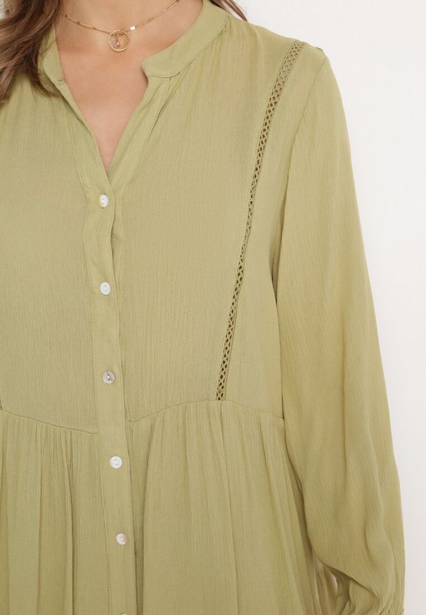 Born2be - Zielona Koszulowa Sukienka w Stylu Boho z Rozkloszowanym Dołem Liorda. Kolor: zielony. Sezon: wiosna, lato. Typ sukienki: koszulowe. Styl: boho. Długość: mini