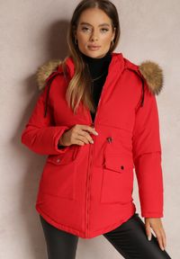Renee - Czerwona Kurtka Parka z Odpinanym Kapturem i Futerkiem Veazee. Okazja: na co dzień. Kolor: czerwony. Materiał: futro. Sezon: zima. Styl: klasyczny, casual, elegancki #4