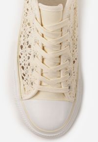 Born2be - Jasnobeżowe Ażurowe Trampki Przed Kostkę Russi. Wysokość cholewki: przed kostkę. Kolor: beżowy. Materiał: jeans. Wzór: ażurowy #8