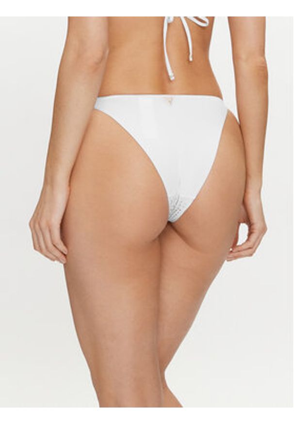 Guess Dół od bikini E4GO06 KC5Z0 Biały. Kolor: biały. Materiał: syntetyk