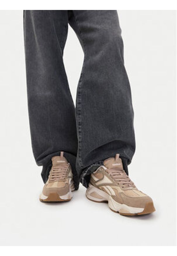 Reebok Sneakersy CEO-CHARGE AR30246WTCQ Brązowy. Kolor: brązowy. Materiał: materiał