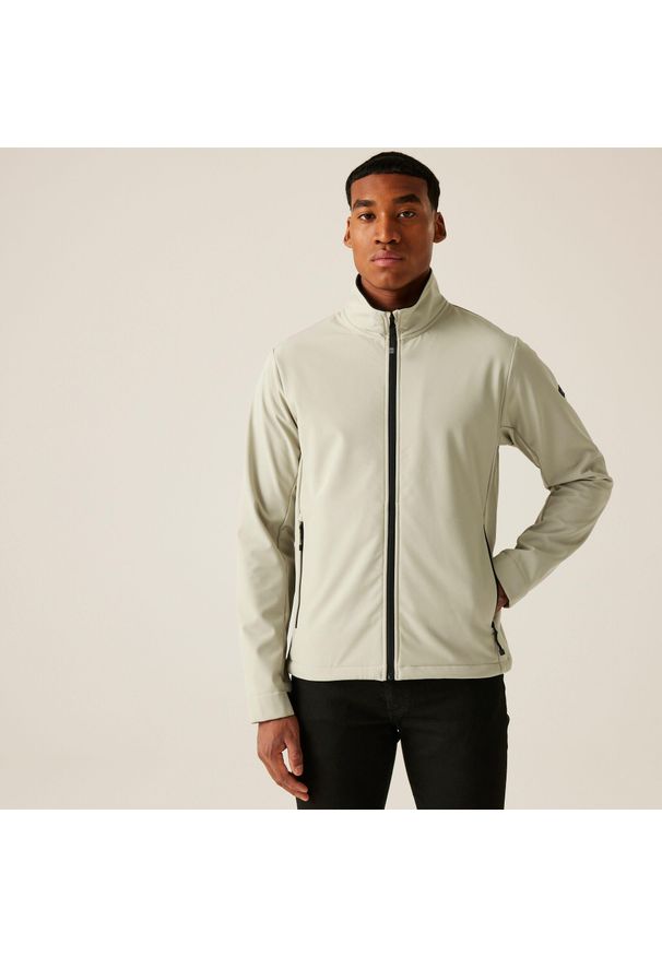 Kurtka turystyczna Regatta Dendrick. Kolor: biały. Materiał: softshell. Sport: turystyka piesza