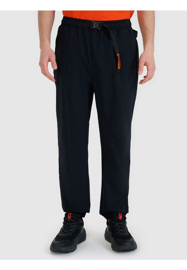 4f - 4F Spodnie casual męskie - czarne 3XL. Kolor: czarny. Materiał: materiał, syntetyk, tkanina