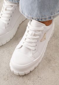 Born2be - Białe Casualowe Sneakersy VICES na Grubej Podeszwie z Tłoczeniami Therelle. Okazja: na co dzień. Kolor: biały. Materiał: dzianina, jeans #6