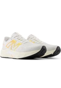 Buty damskie New Balance FuelCell Propel v5 WFCPRCF5 – szare. Okazja: na co dzień. Kolor: szary. Materiał: guma, poliester, materiał, syntetyk. Szerokość cholewki: normalna. Sport: bieganie, fitness #5