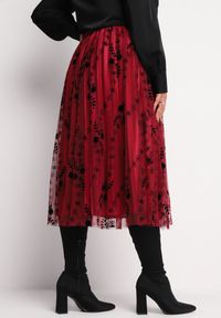 Born2be - Bordowa Midi Plisowana Spódnica z Gumką w Pasie i Tiulem w Kwiaty Selkitrad. Kolor: czerwony. Materiał: tiul. Wzór: kwiaty #7