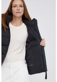 Calvin Klein Kurtka puchowa damska kolor czarny zimowa. Okazja: na co dzień. Kolor: czarny. Materiał: puch. Sezon: zima. Styl: casual #4