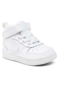 Buty Nike Court Borough Mid2 (TDV) Jr CD7784-100 białe. Kolor: biały. Materiał: skóra, syntetyk, materiał. Szerokość cholewki: normalna. Model: Nike Court