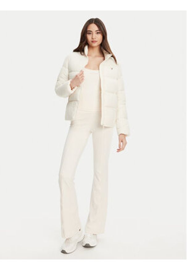 Guess Kurtka zimowa V4YL03 WFUD0 Écru Regular Fit. Materiał: syntetyk. Sezon: zima