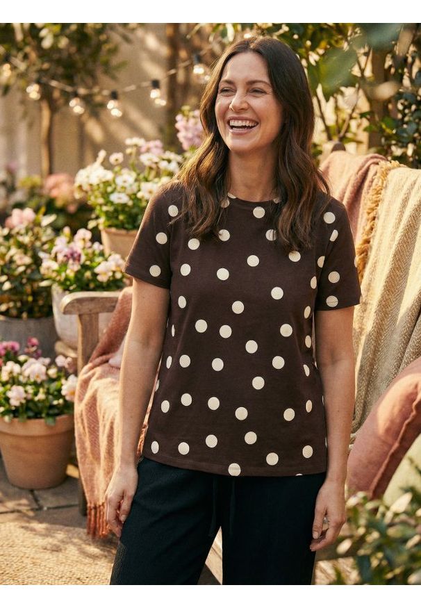 Sinsay - Bawełniana koszulka w kropki - brązowy. Kolor: brązowy. Materiał: bawełna. Wzór: kropki