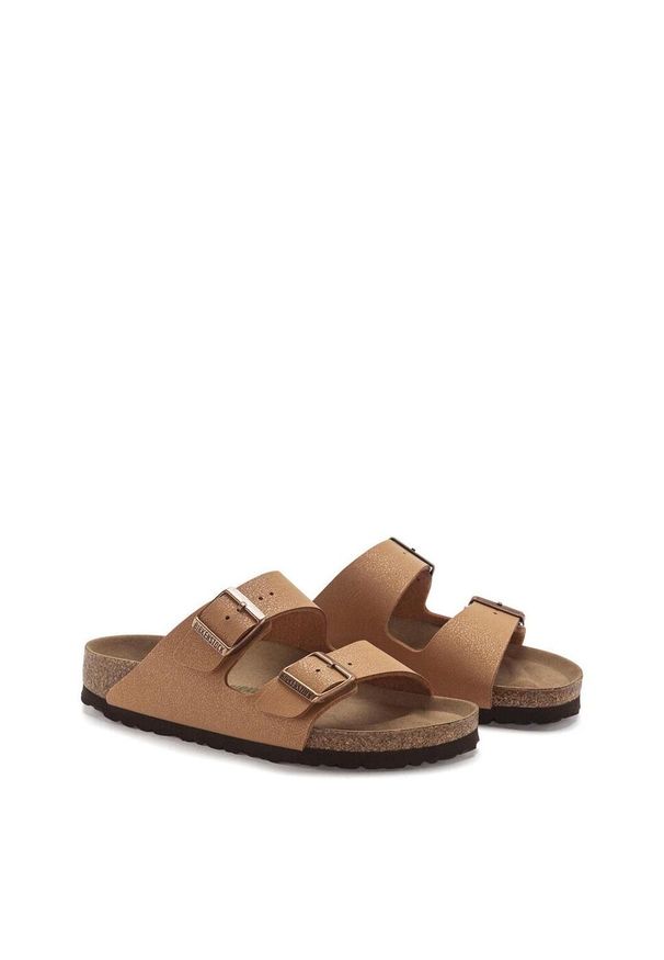 Klapki damskie Birkenstock Arizona. Zapięcie: bez zapięcia. Kolor: brązowy. Materiał: skóra. Szerokość cholewki: normalna. Sport: turystyka piesza