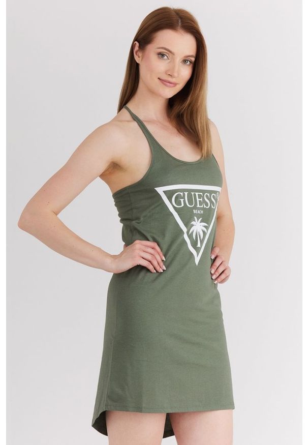 Guess - GUESS Zielona damska sukienka z trójkątnym logo na ramiączka, Rozmiar S. Kolor: zielony. Materiał: bawełna. Długość rękawa: na ramiączkach. Wzór: nadruk